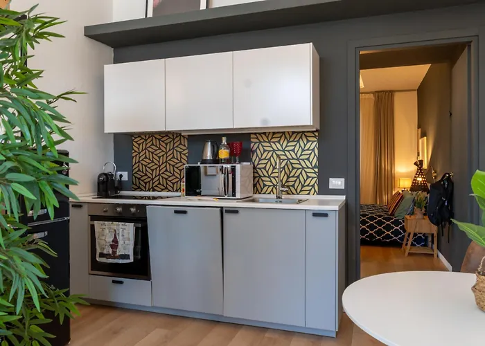 Апартаменты Glam Loft Luxury *
